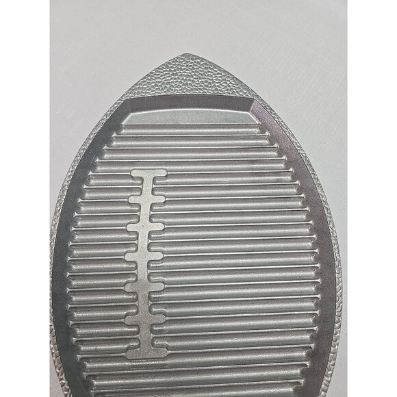 Wilton Armetale Gourmet Grillware Football Shape Griller - Picture 3 of 14